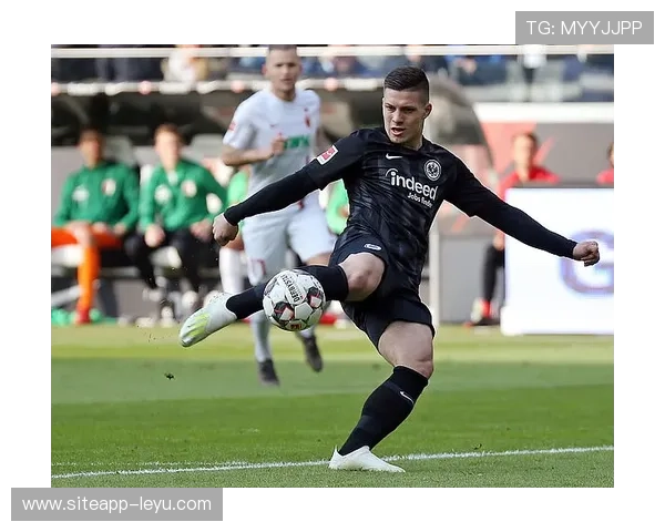 法兰克福官宣签约约维尔季奇！5年合同锁定新锋霸，接班约维奇冲击德甲