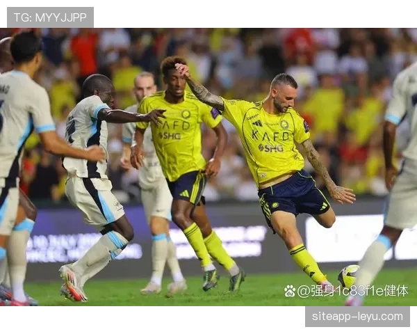 阿德耶米闪耀多特蒙德，助球队强势冲击冠军