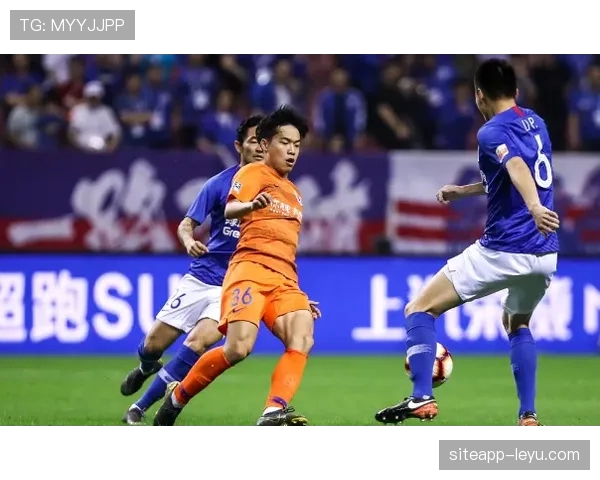 拉菲尼亚职业生涯回顾：从新星崛起到巅峰闪耀，状态持续攀升