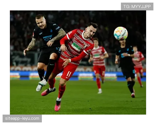 奥格斯堡逼抢战术掀起德甲新风潮,球队状态火热引关注 奥格斯堡逼抢战术掀起德甲新风潮,球队状态火热引关注